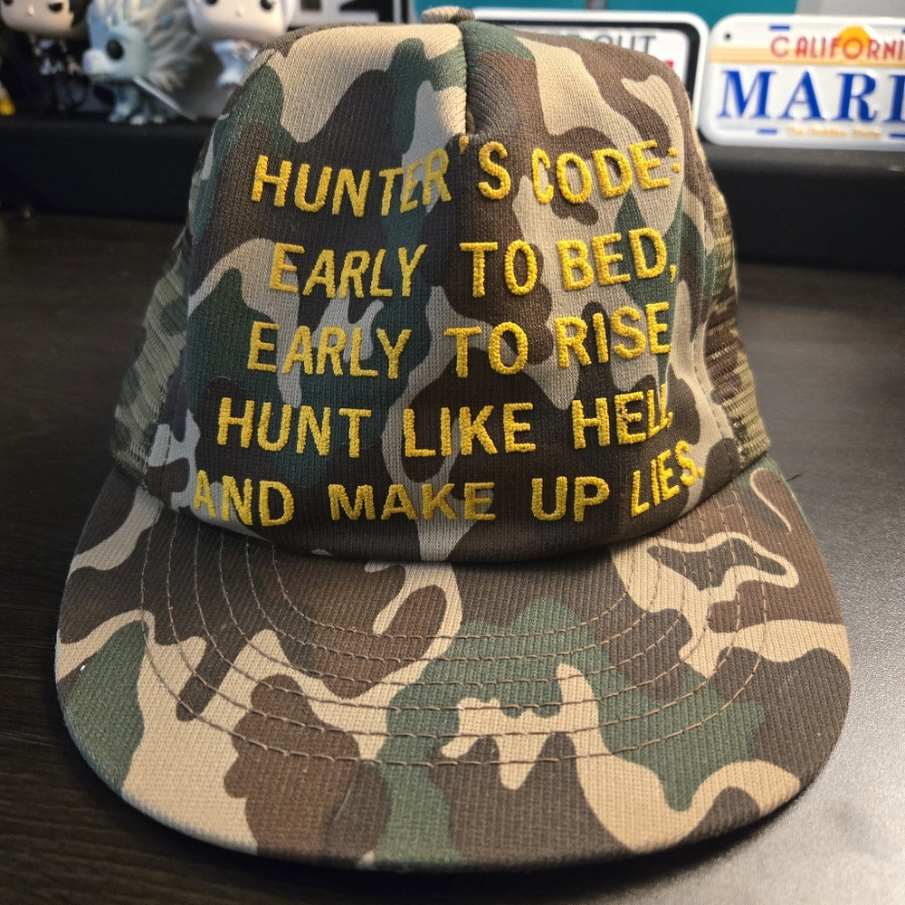 Vintage 80s Hunters Code Humor Quote Hunting Camo Mesh Trucker Snapback Hat